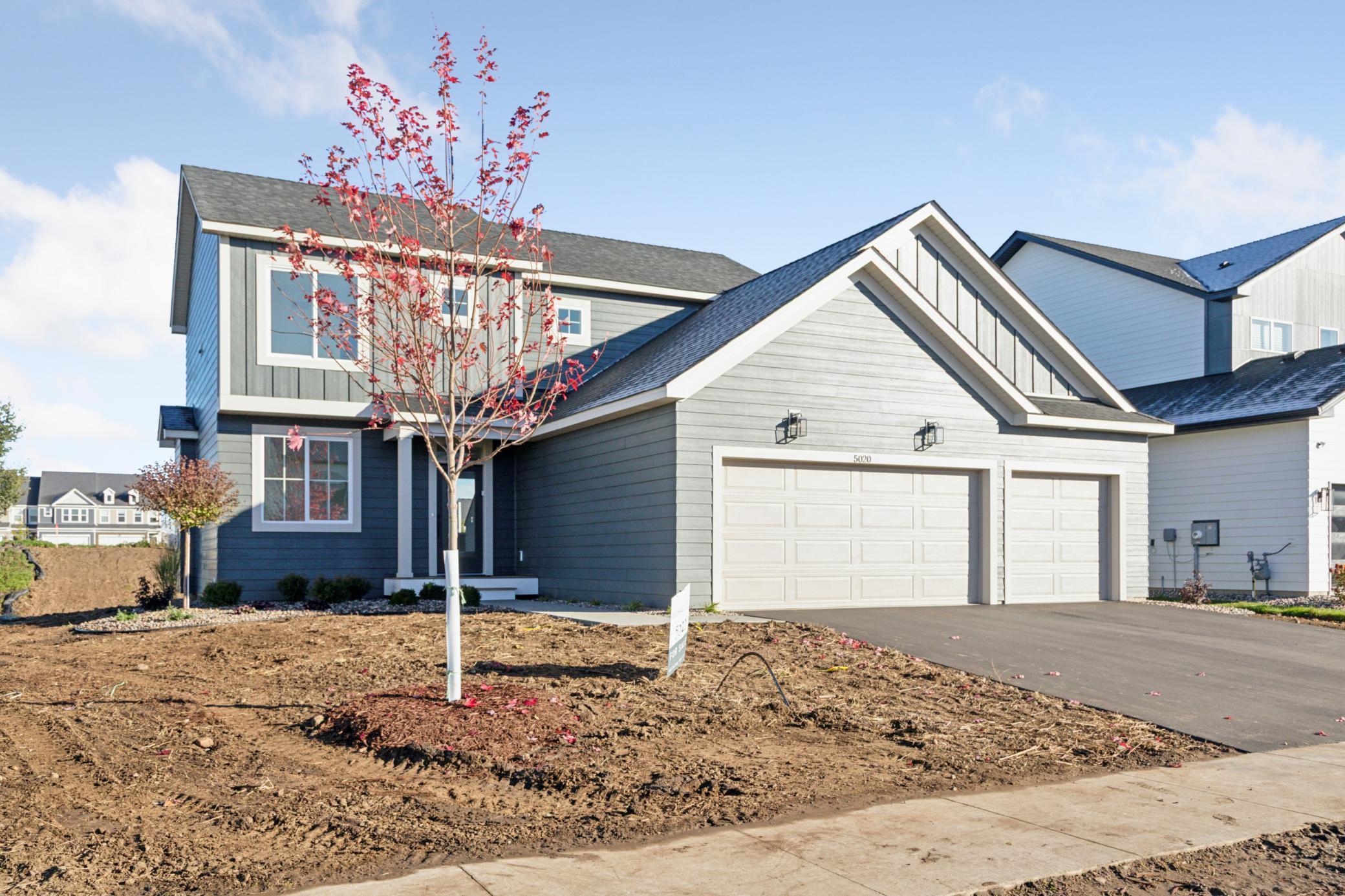 Photo of 5020 Airlake Draw, Woodbury, MN 55129