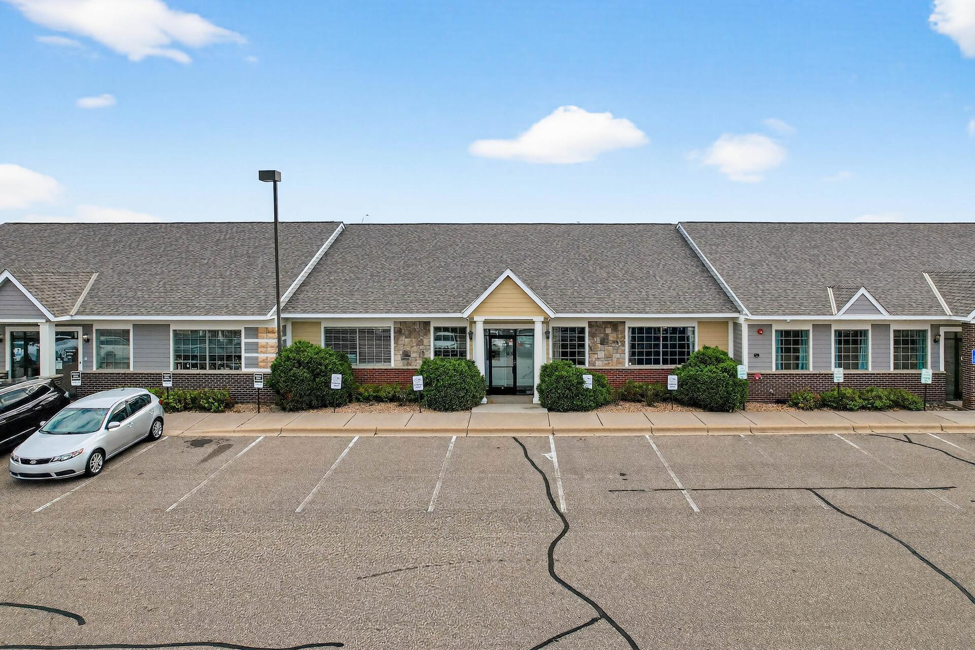 Photo of 1103 Weir Drive, Woodbury, MN 55125