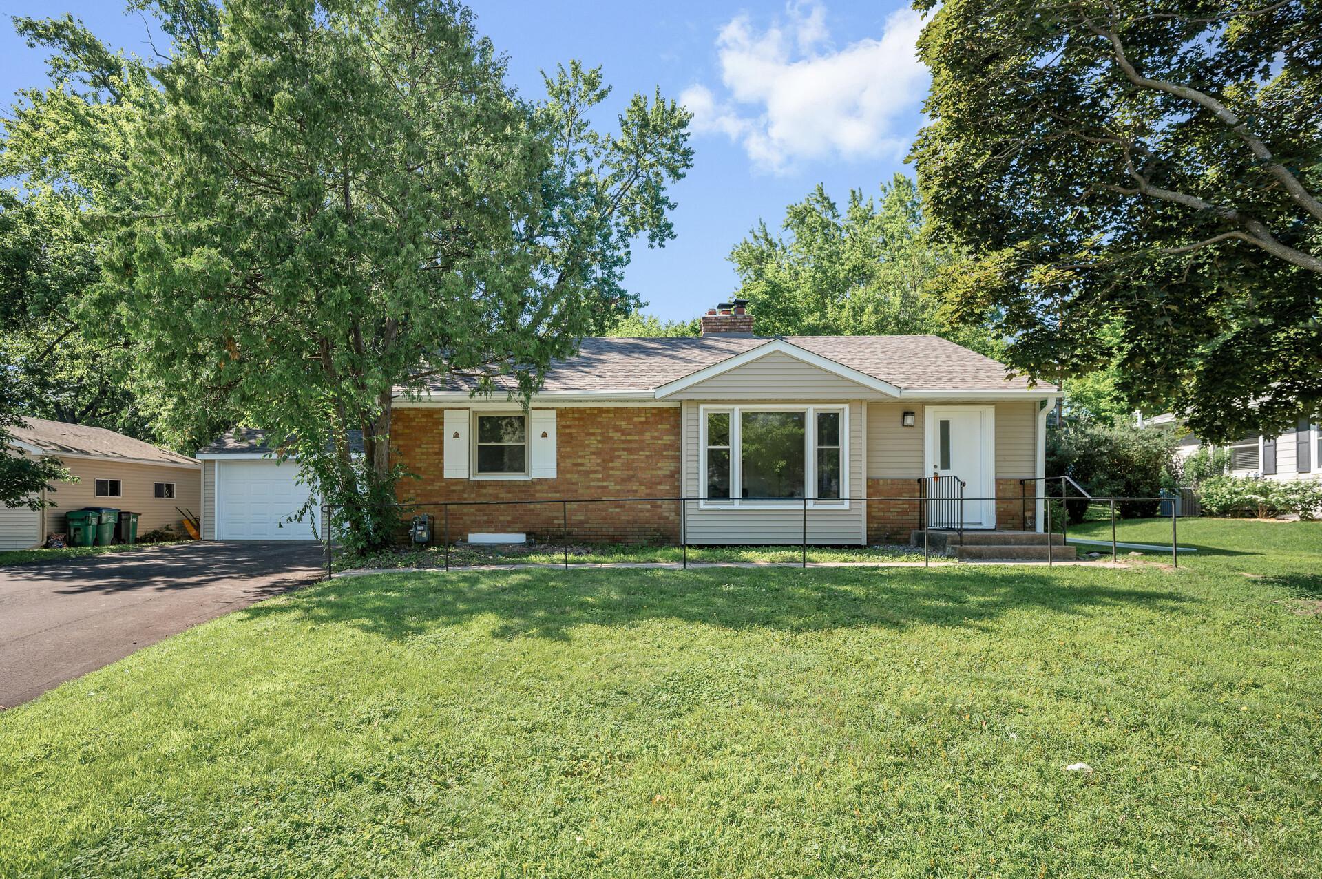 Photo of 7907 W 25th Street, Saint Louis Park, MN 55426