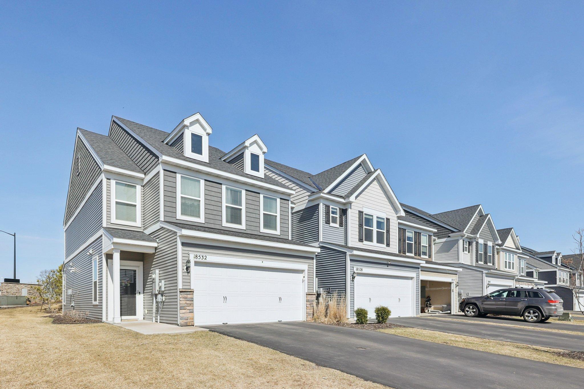 Photo of 18528 60th Avenue N, Plymouth, MN 55446