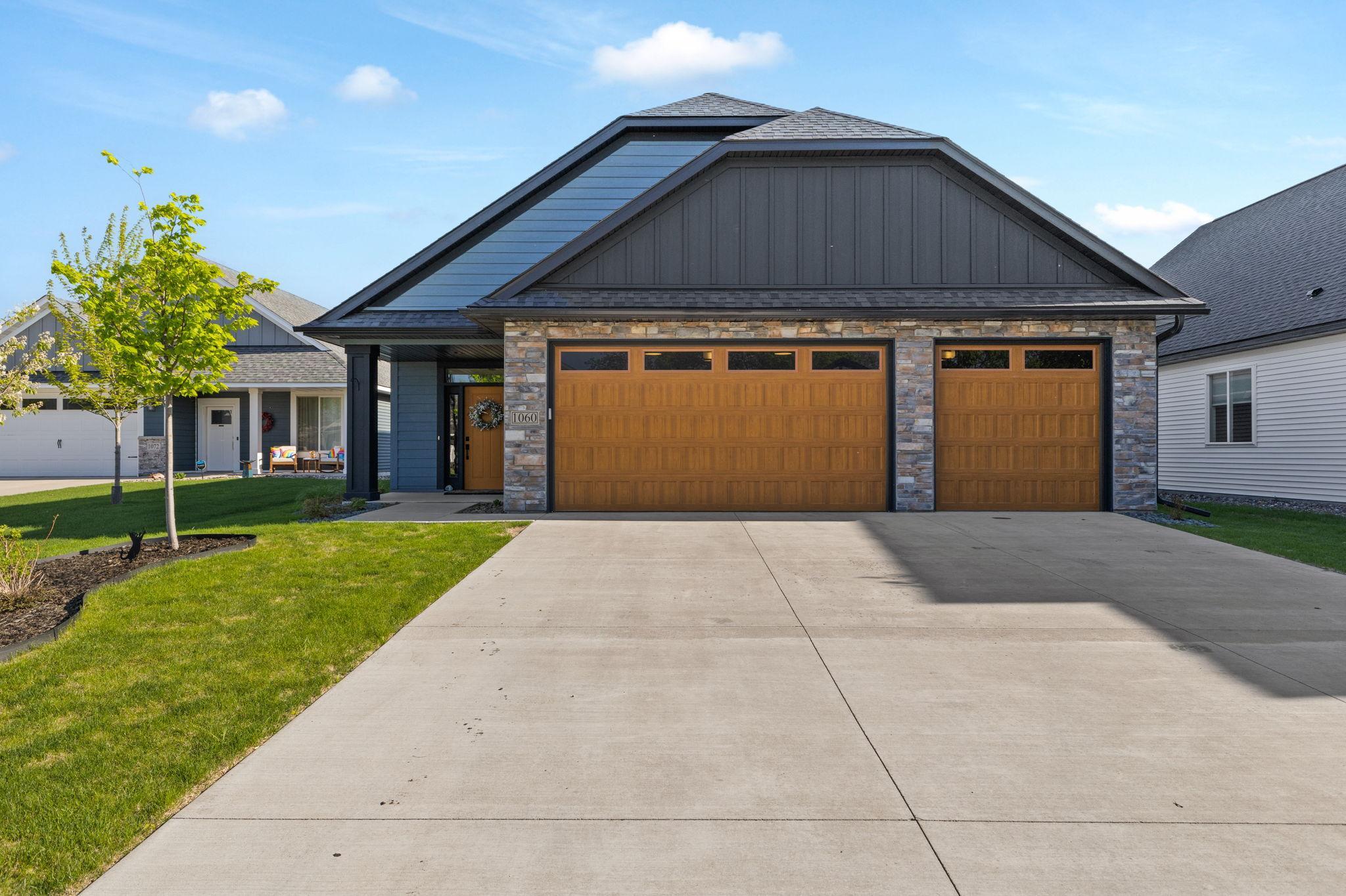 Photo of 1060 109th Court NE, Blaine, MN 55434