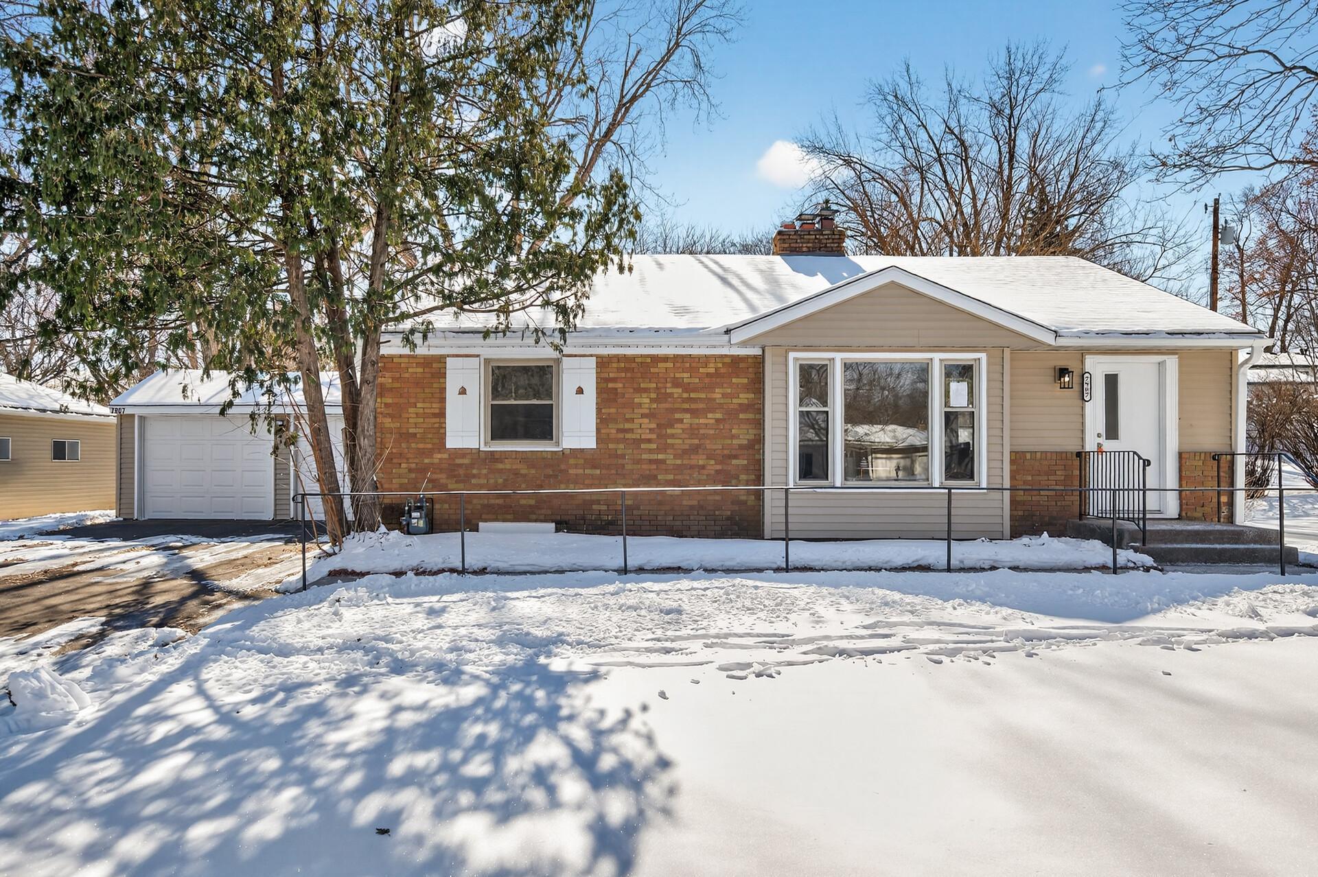 Photo of 7907 W 25th Street, Saint Louis Park, MN 55426