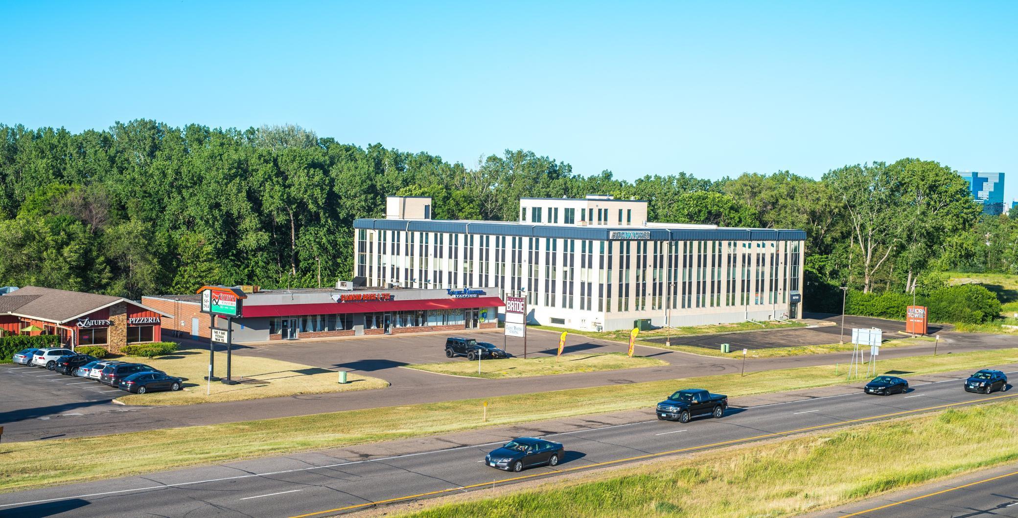 Photo of 10730 Highway 55, Plymouth, MN 55441