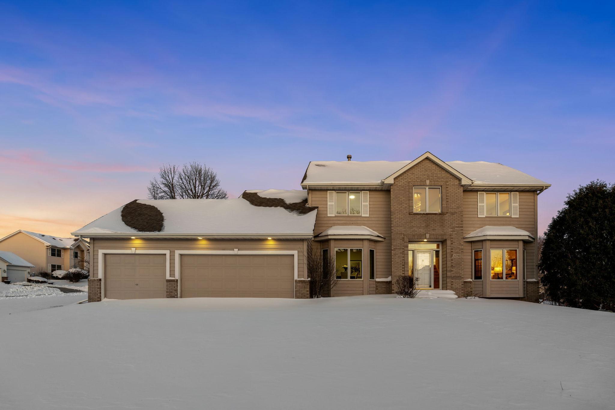 Photo of 4290 Cottonwood Lane N, Plymouth, MN 55441