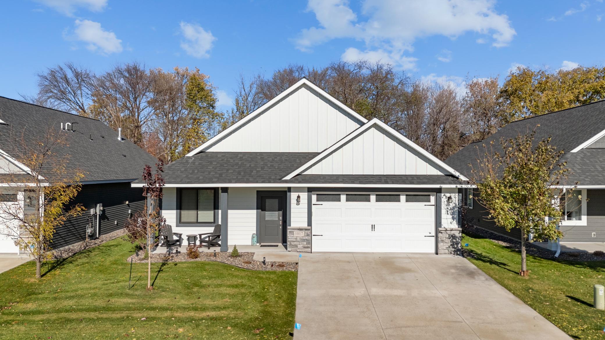 Photo of 1017 109th Court NE, Blaine, MN 55434