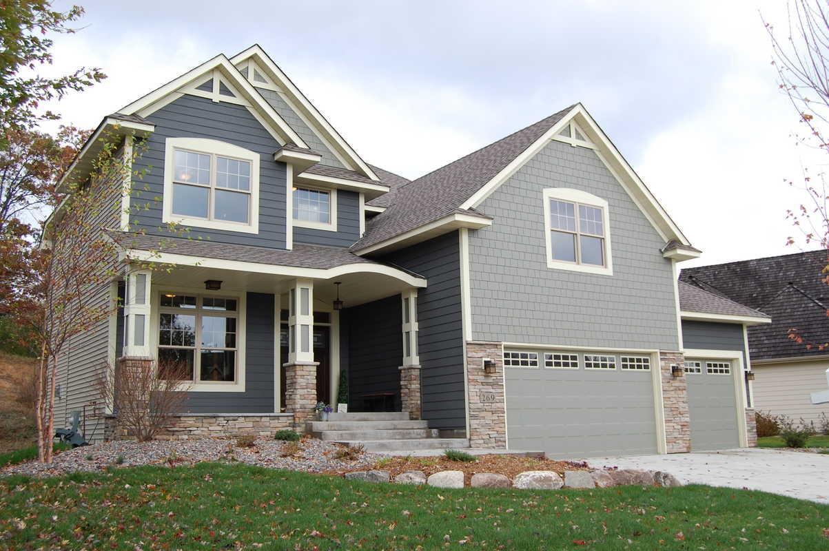 Photo of 180 Bevins Lane, Mahtomedi, MN 55115