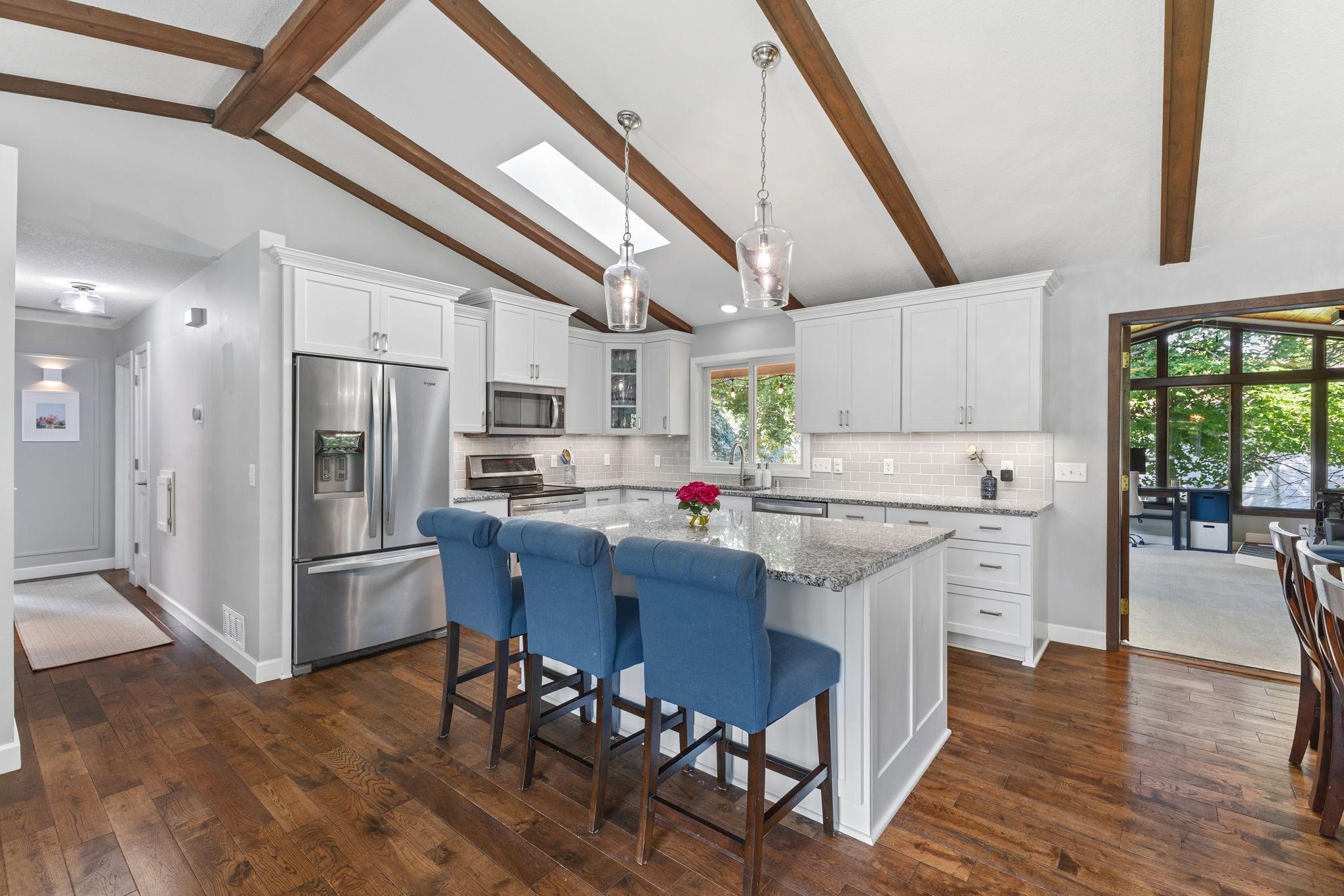 Photo of 216 Forestview Lane N, Plymouth, MN 55441