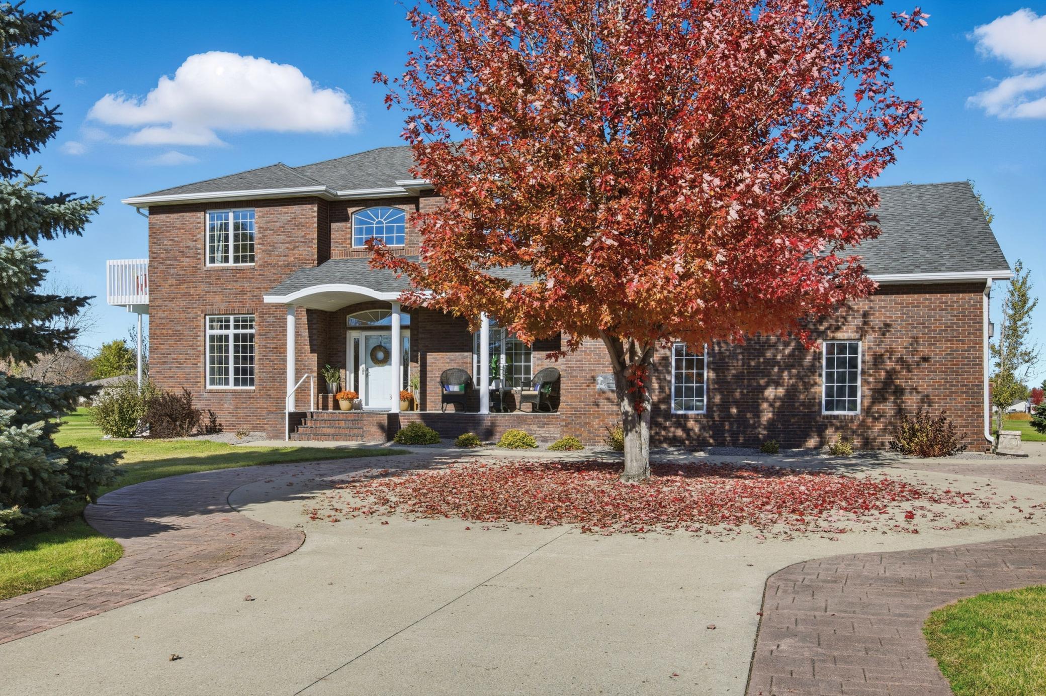 Photo of 215 51st Avenue E, West Fargo, ND 58078