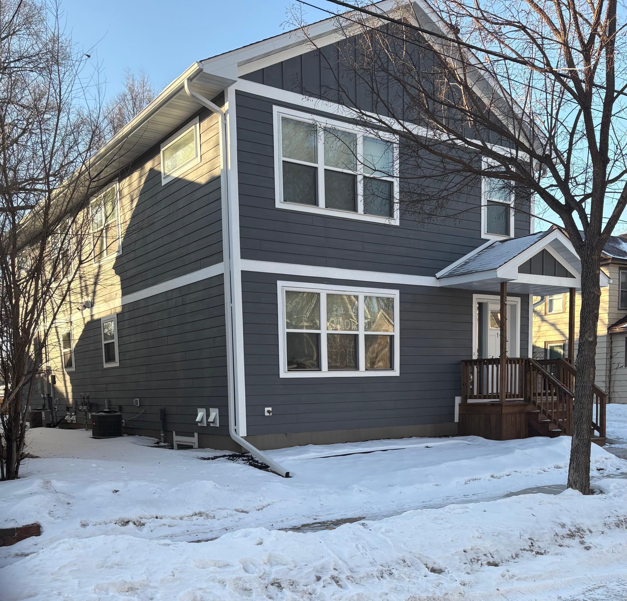 Photo of 820 26th Avenue NE, Minneapolis, MN 55418