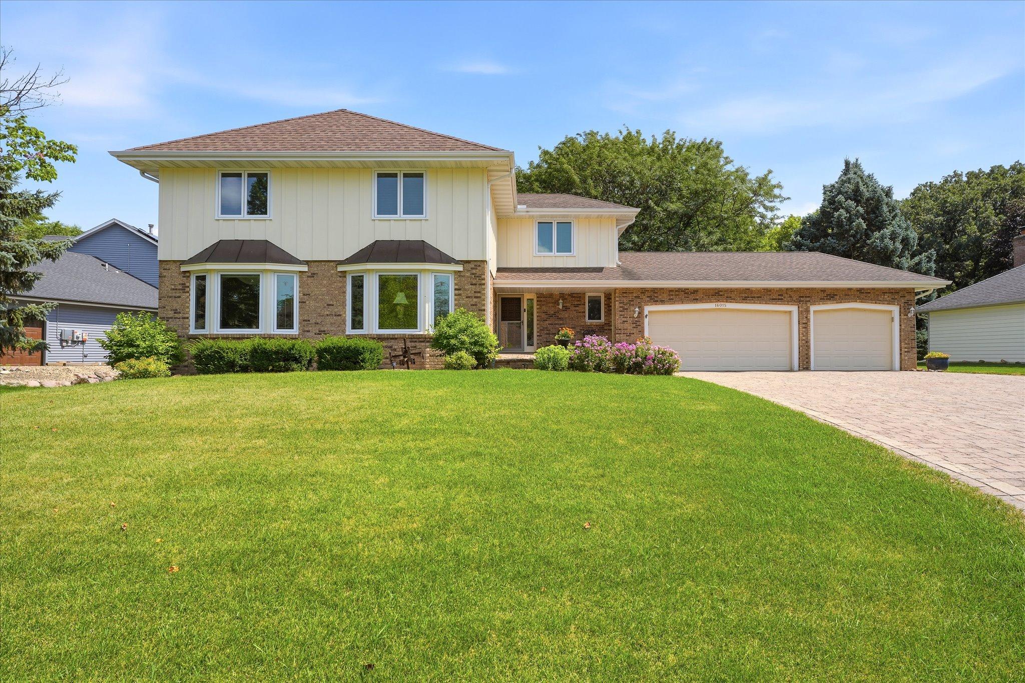 Photo of 16015 46th Avenue N, Plymouth, MN 55446
