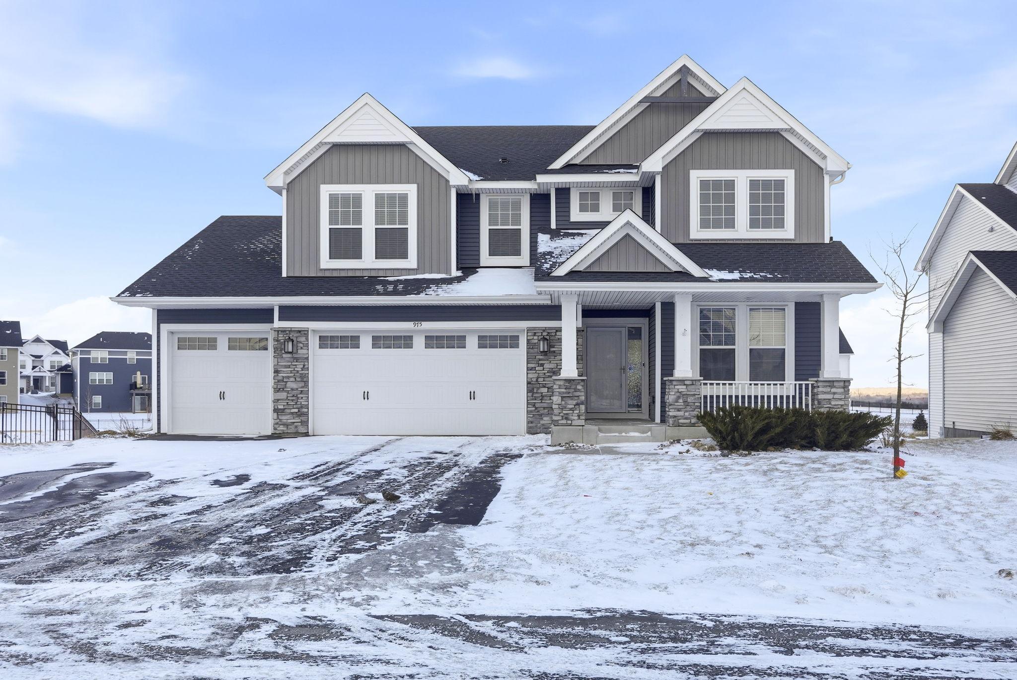 Photo of 975 Spancil Hill Way, Woodbury, MN 55129