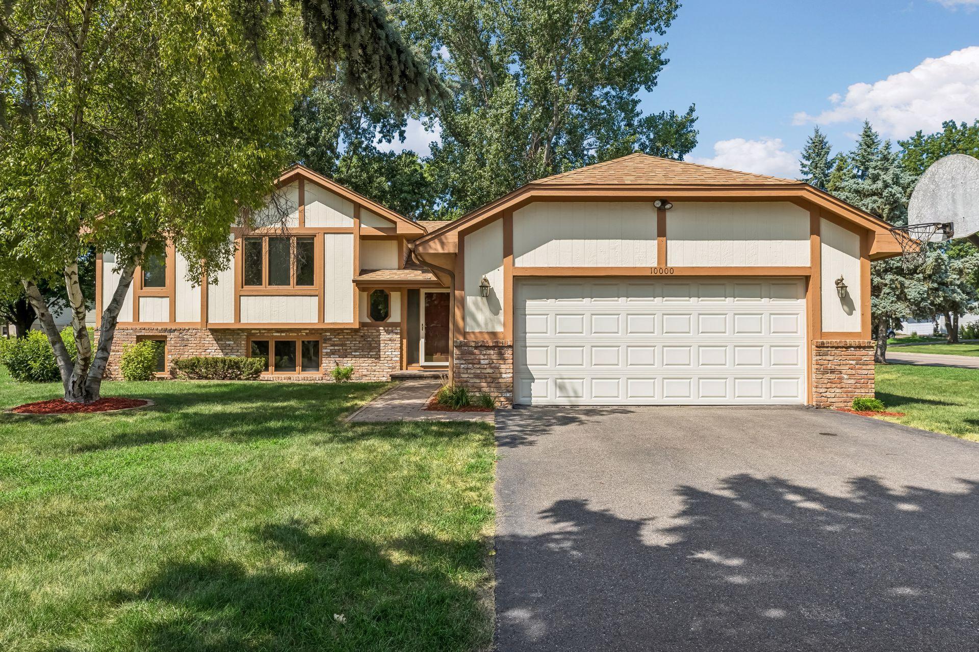 Photo of 10000 31st Avenue N, Plymouth, MN 55441