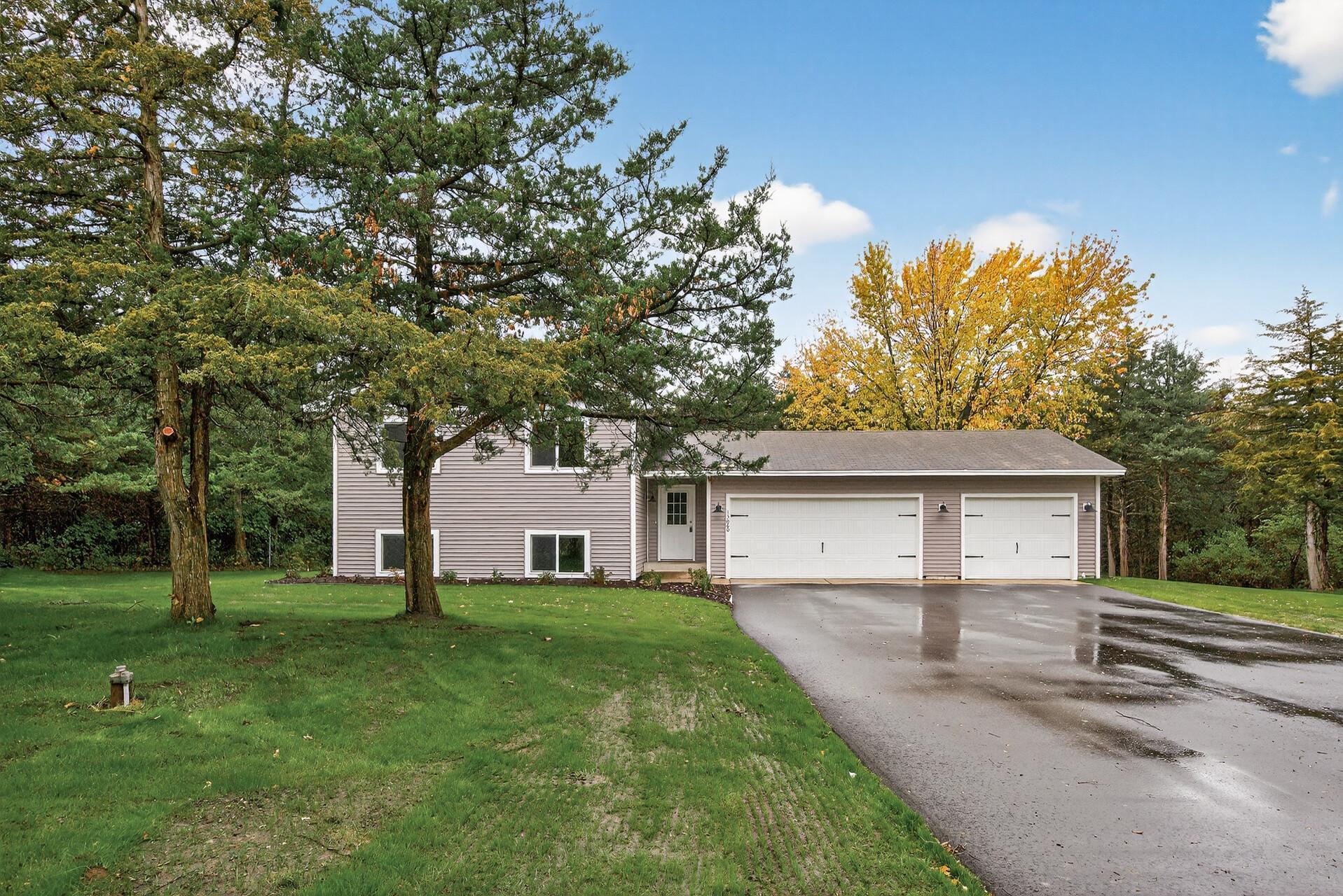 Photo of 15060 Armstrong Boulevard NW, Ramsey, MN 55303
