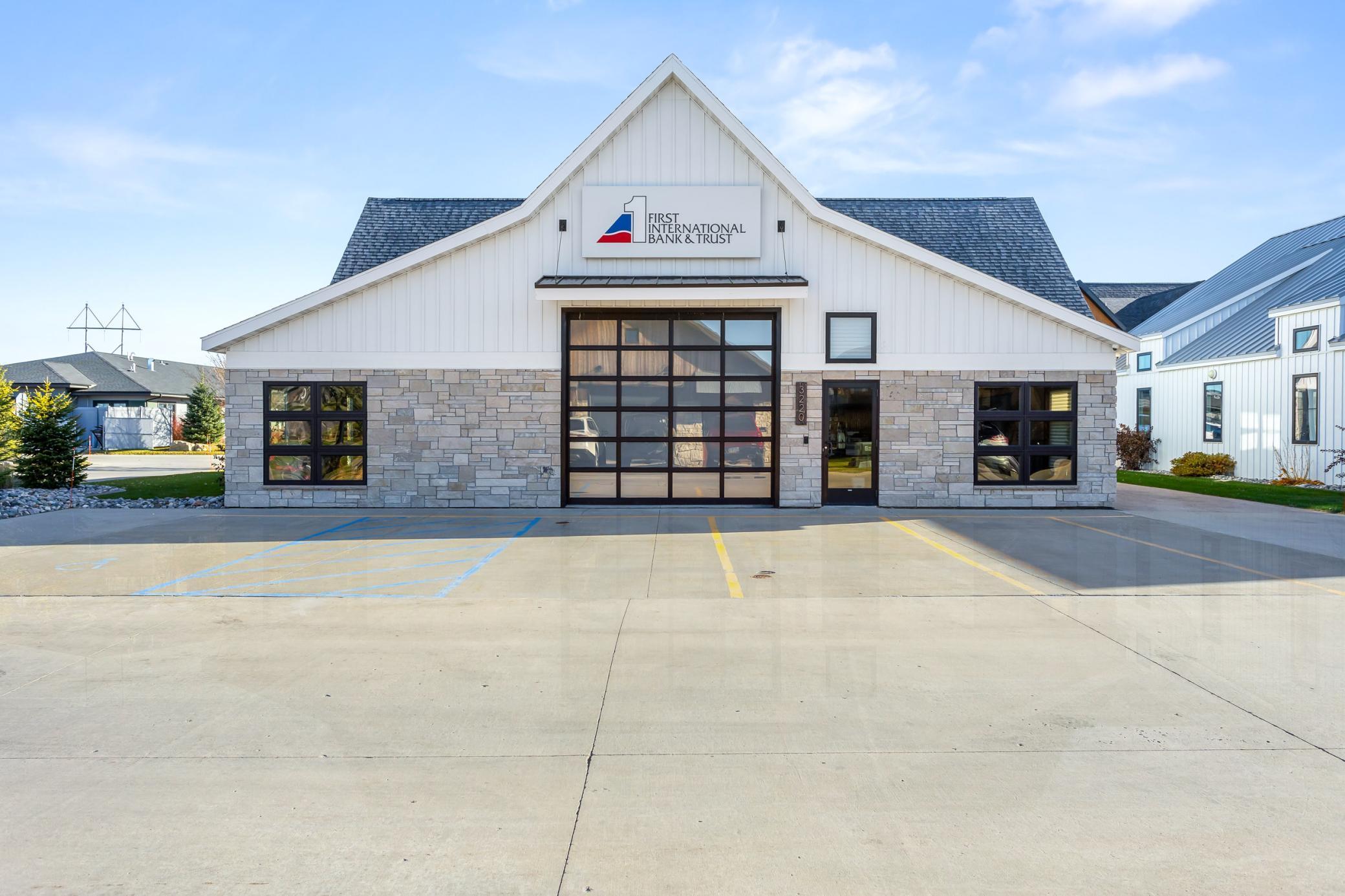 Photo of 3220 Oak Ridge Loop E, West Fargo, ND 58078