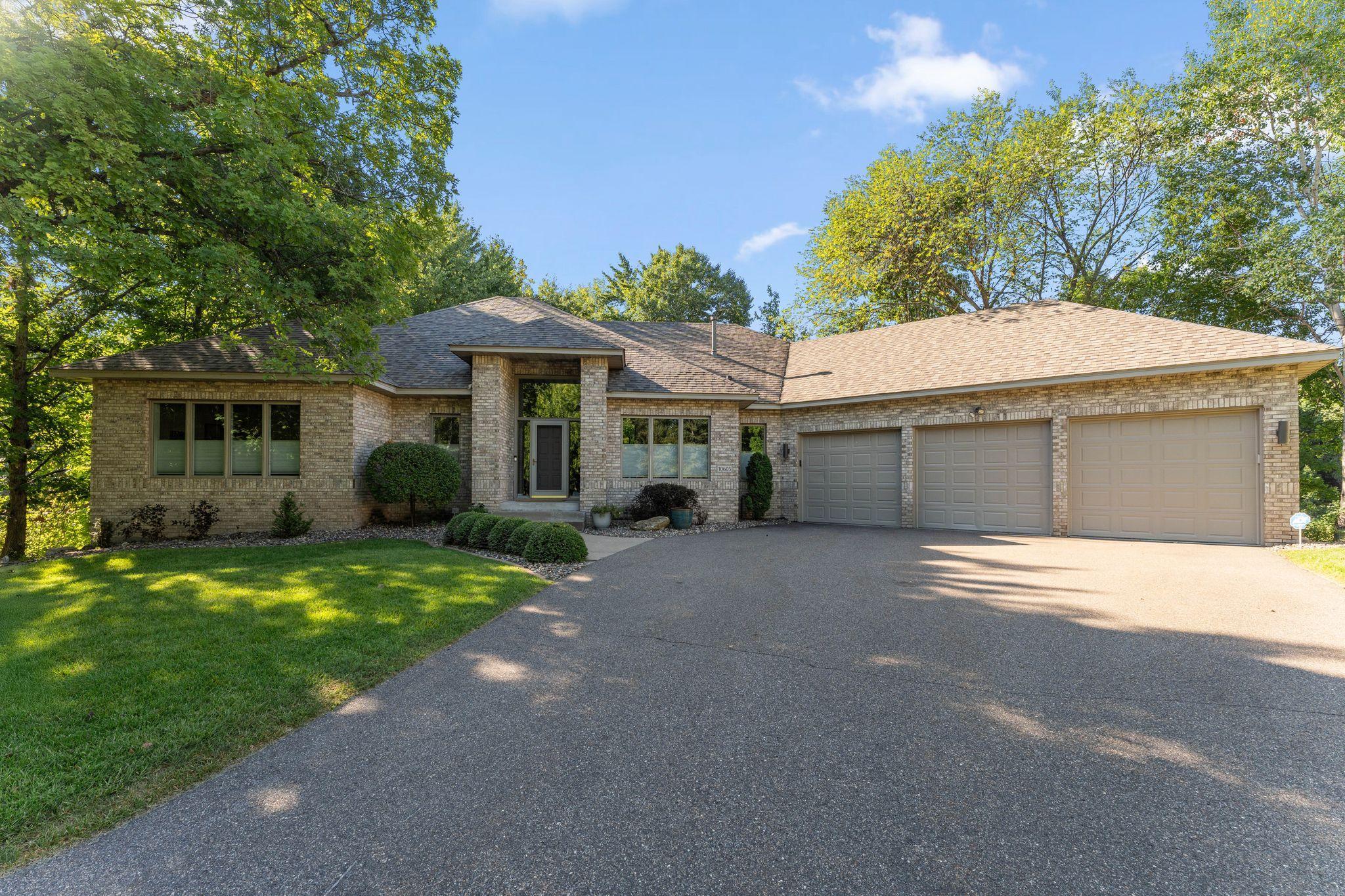 Photo of 10605 54th Avenue N, Plymouth, MN 55442