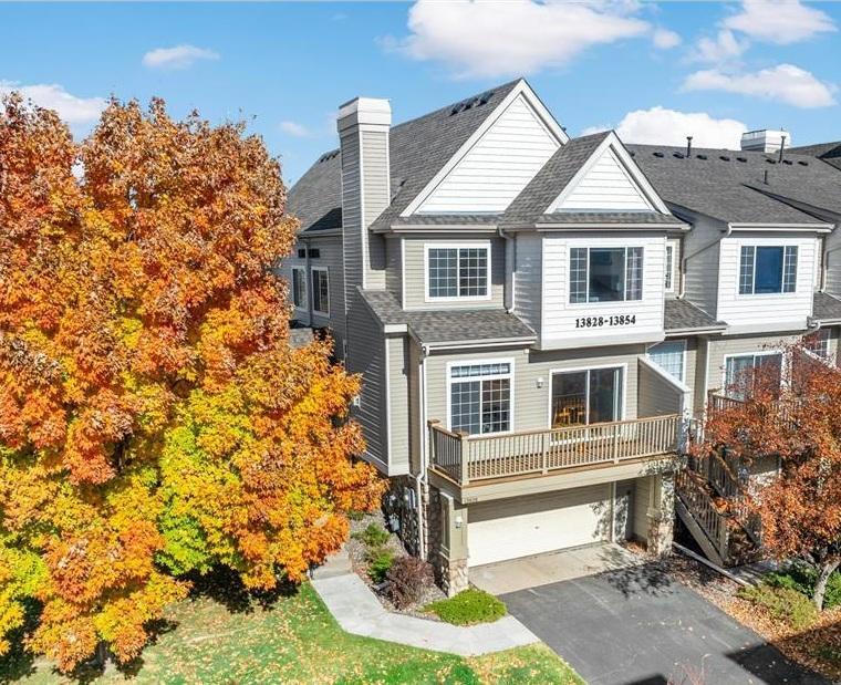 Photo of 13828 52nd Avenue N, Plymouth, MN 55446