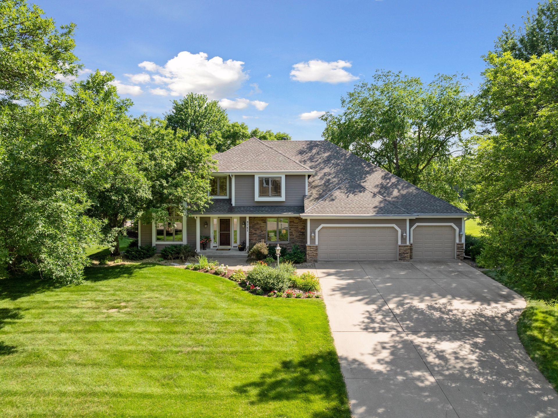 Photo of 9741 Wellington Ridge, Woodbury, MN 55125