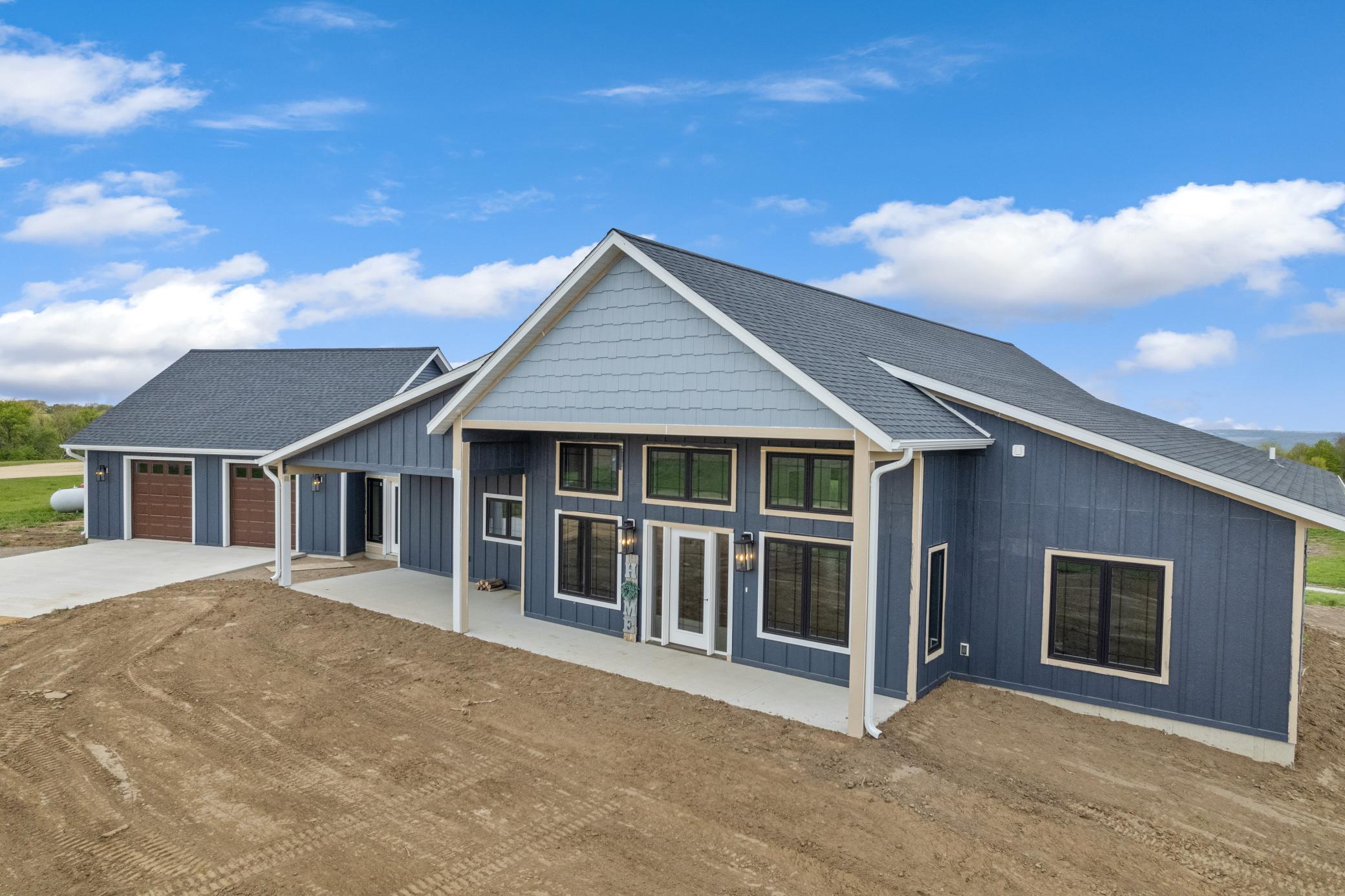 Photo of 70638 215th Avenue, Wabasha, MN 55981