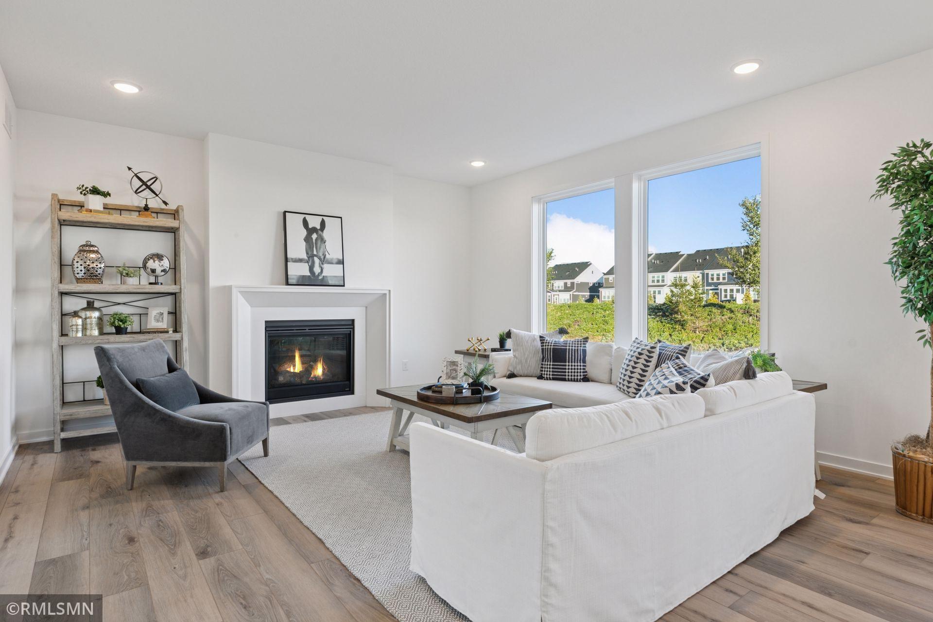 Photo of 10157 Blackmoor Road, Woodbury, MN 55129