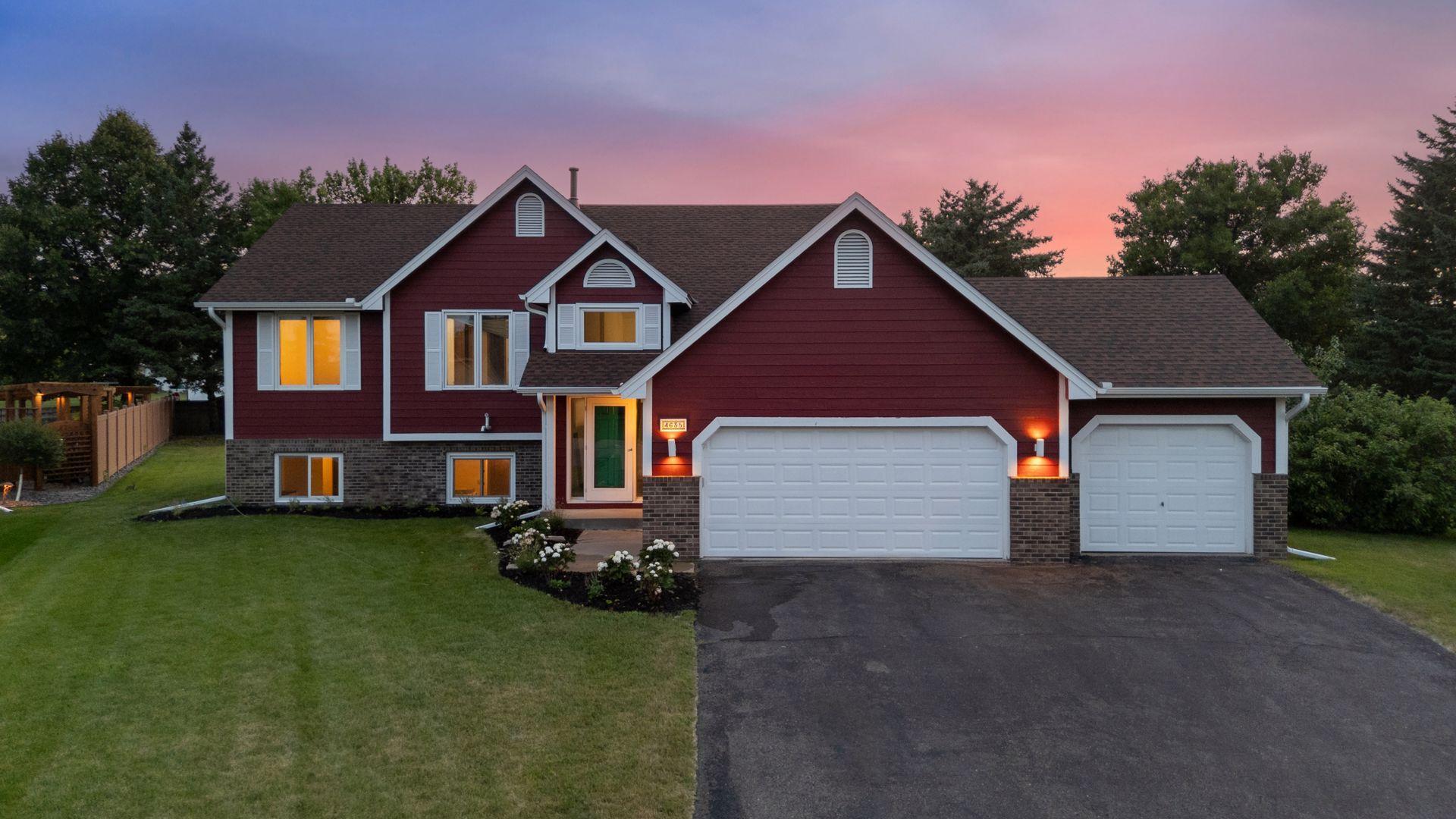 Photo of 4635 Yorktown Lane N, Plymouth, MN 55442