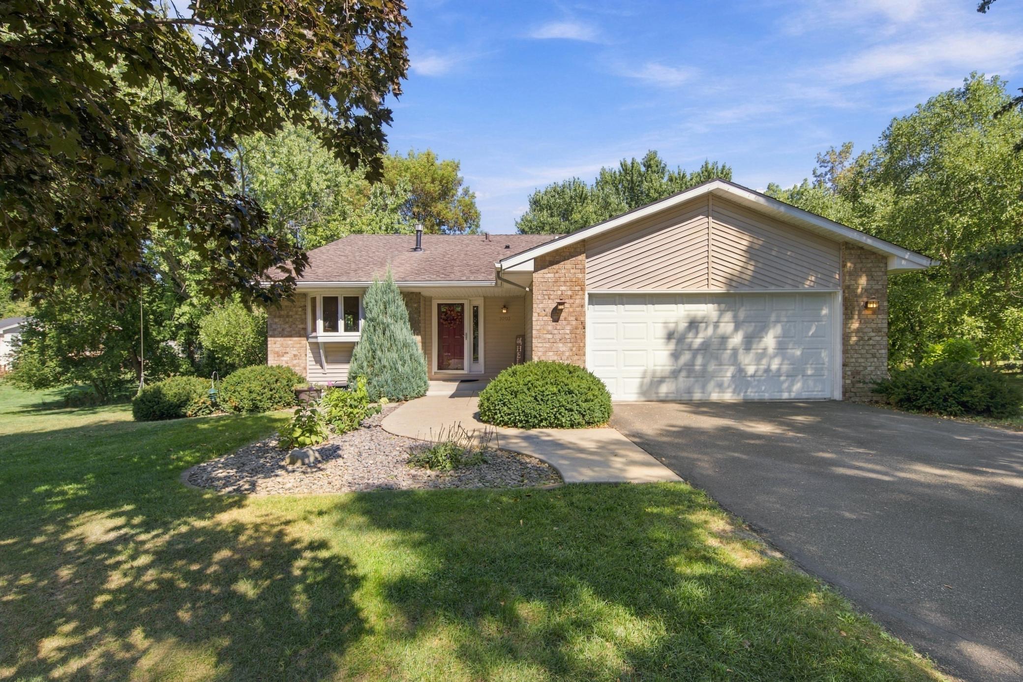 Photo of 7003 Park View Lane, Eden Prairie, MN 55346