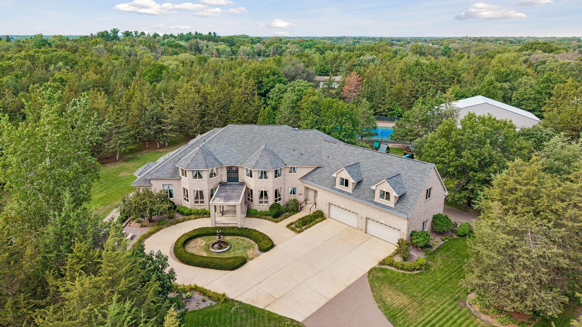Photo of 16300 Valley Drive NW, Andover, MN 55304