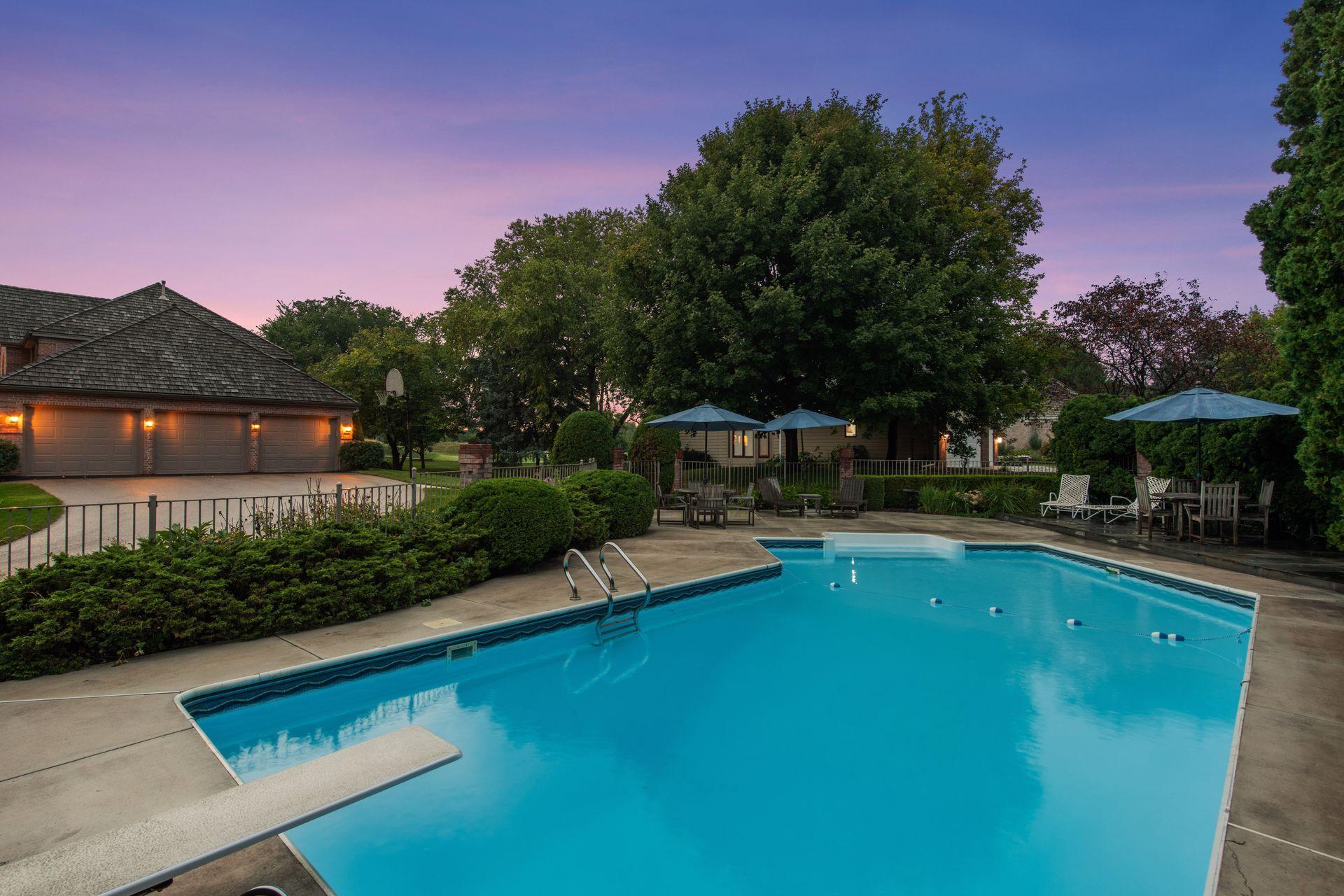 Photo of 10500 Niblick Lane, Eden Prairie, MN 55347