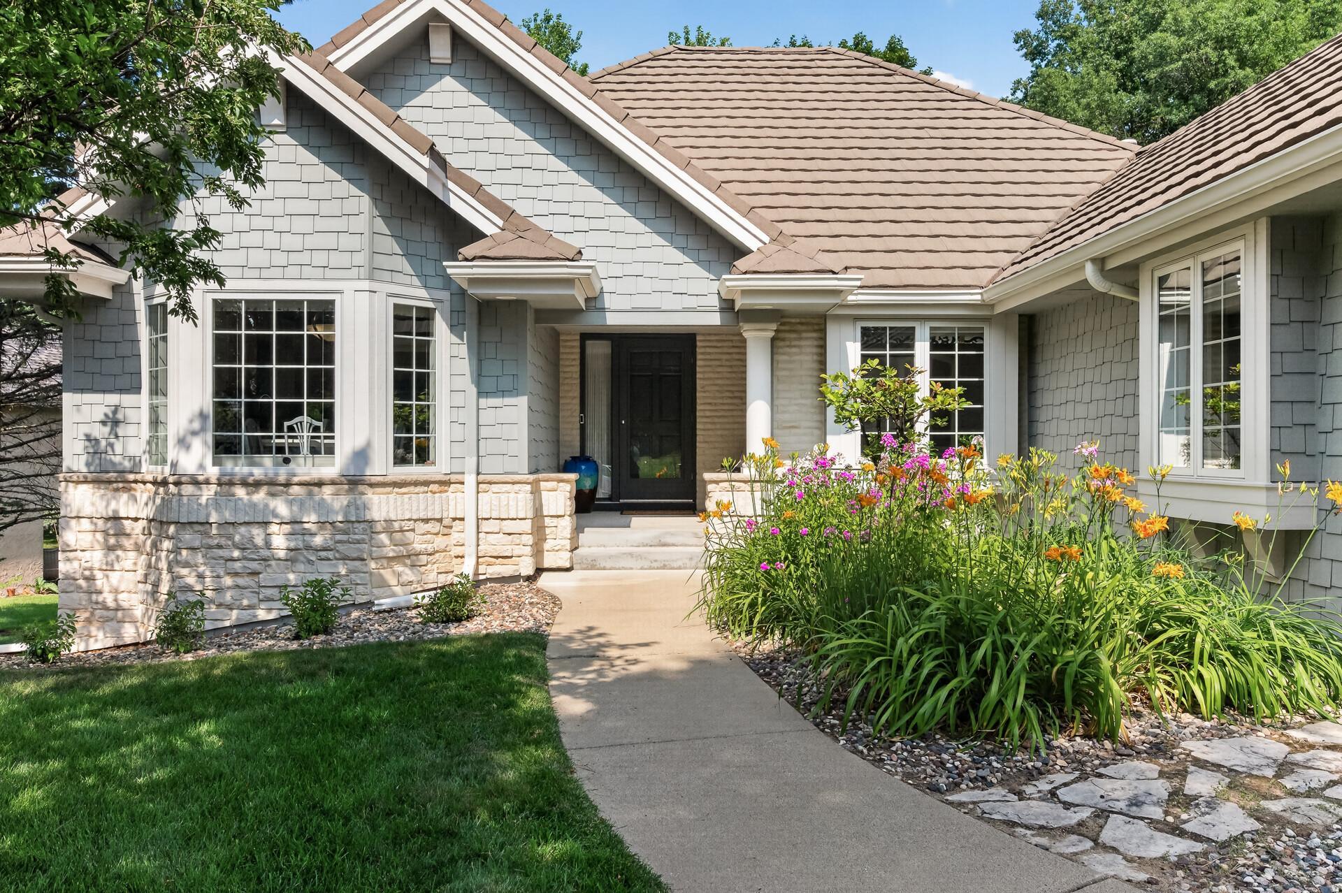 Photo of 10421 Shelter Grove, Eden Prairie, MN 55347