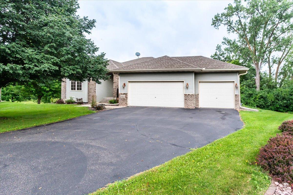 Photo of 9813 Linden Avenue N, Brooklyn Park, MN 55443