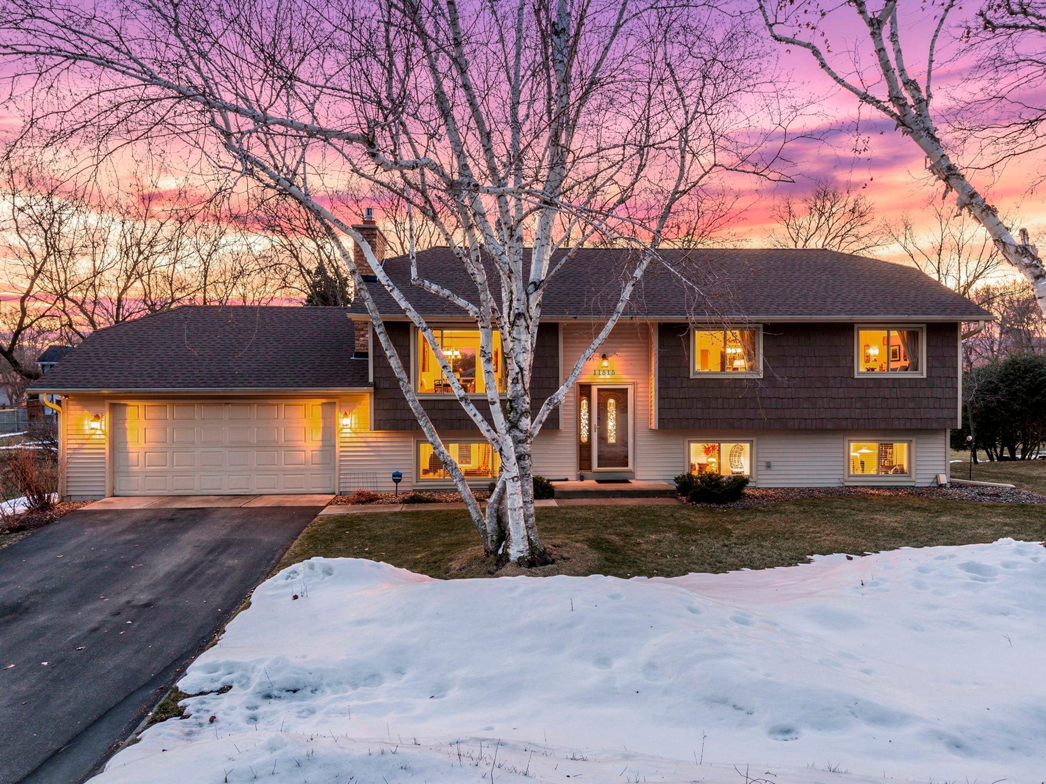 Photo of 11515 51st Avenue N, Plymouth, MN 55442