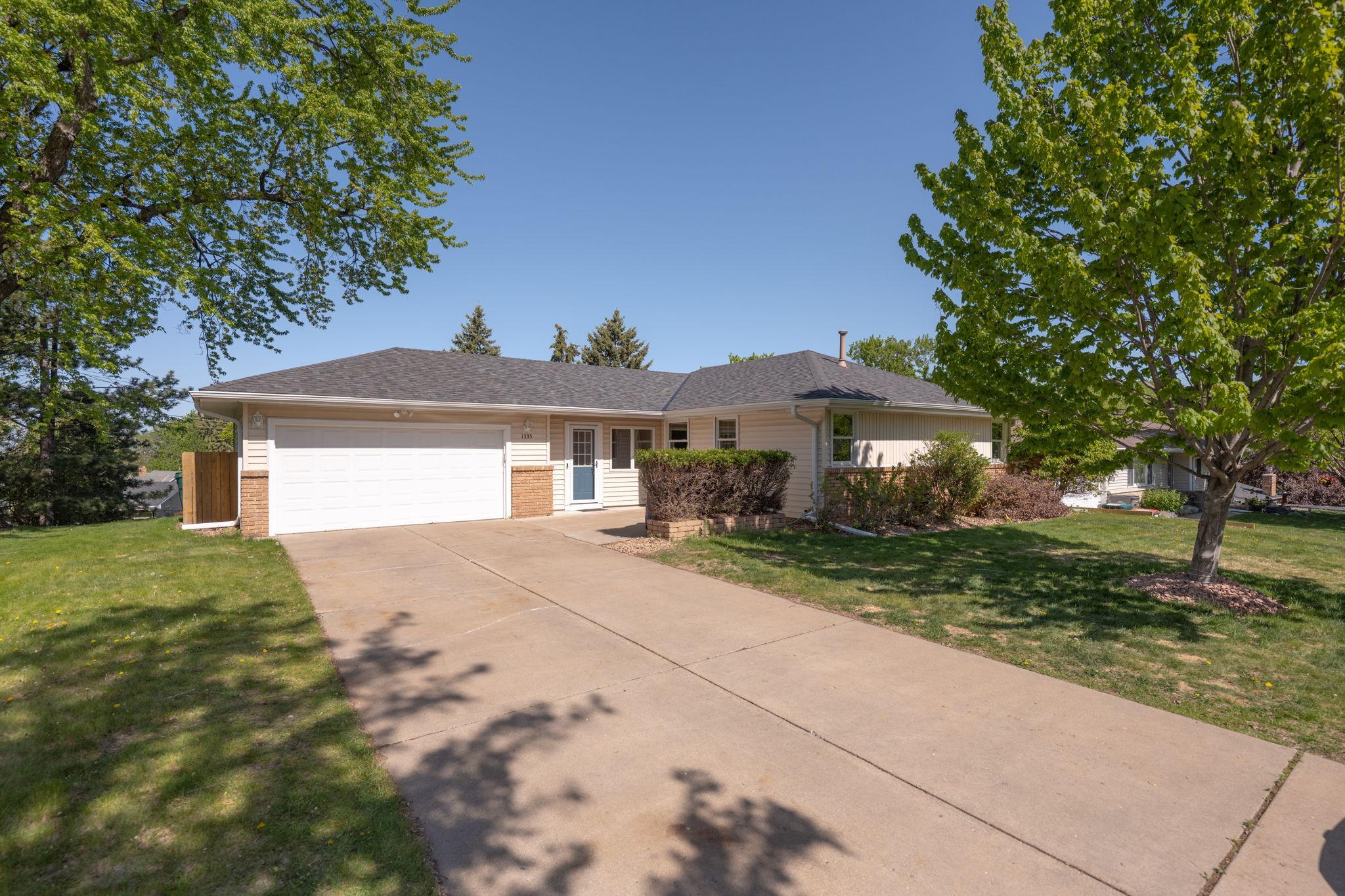 Photo of 1335 Pierce Terrace NE, Columbia Heights, MN 55421