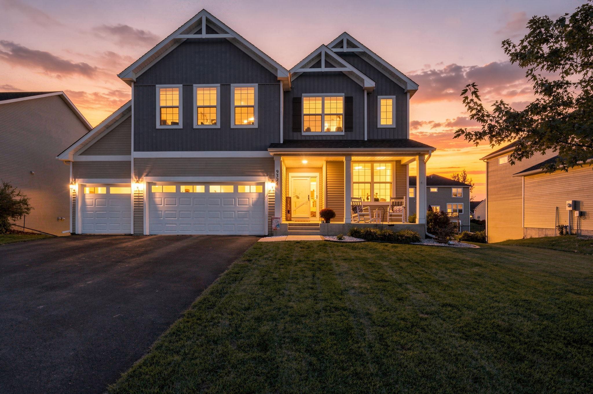Photo of 9324 Summerlin Road, Woodbury, MN 55129