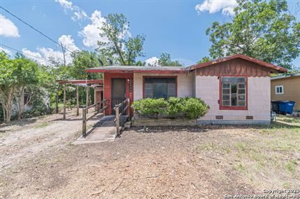 Photo of 2855 W San Antonio, New Braunfels, TX 78130