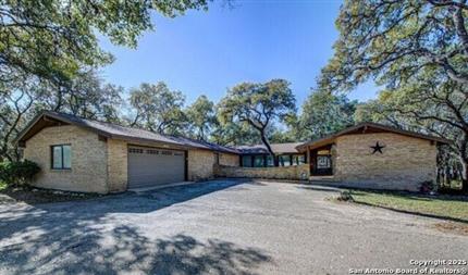 Photo of 750 High Low, New Braunfels, TX 78132