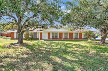 Photo of 514 hospital, Floresville, TX 78114