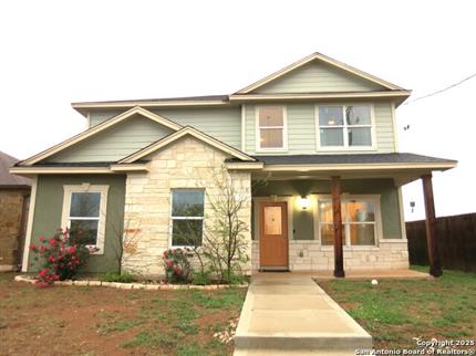 Photo of 740 Crestview, Floresville, TX 78114