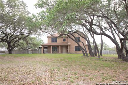 Photo of 797 KILLARNEY RD, Floresville, TX 78114