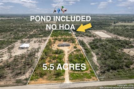 Photo of 2469 County Road 124, Floresville, TX 78114