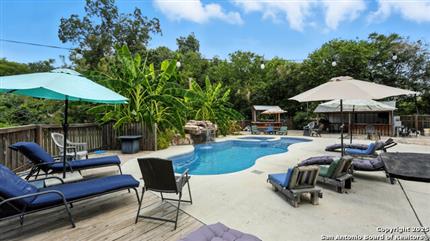 Photo of 695 Albert, New Braunfels, TX 78130