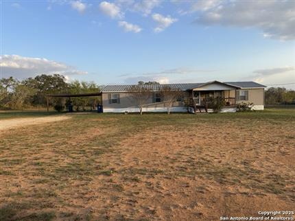 Photo of 340 Mourning Dove, Floresville, TX 78114