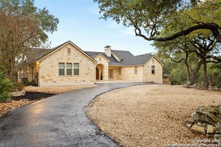 Photo of 372 Shady Hollow, New Braunfels, TX 78132