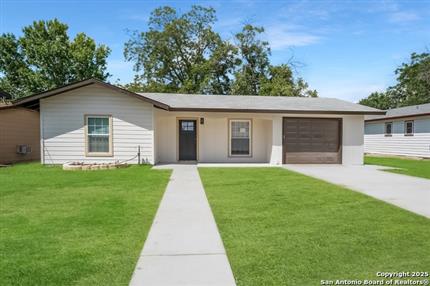 Photo of 192 Meadow, New Braunfels, TX 78130