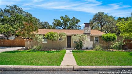 Photo of 225 North, Boerne, TX 78006