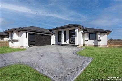 Photo of 113 Hidden Cove, Floresville, TX 78114