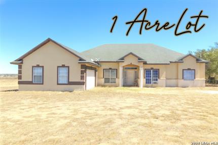 Photo of 201 Cimarron, Floresville, TX 78114