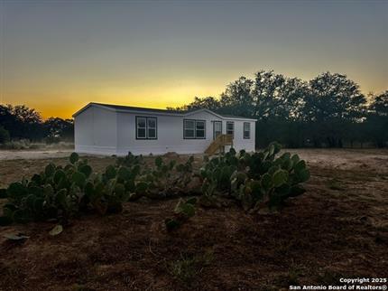 Photo of 5161 County Road 302, Floresville, TX 78114