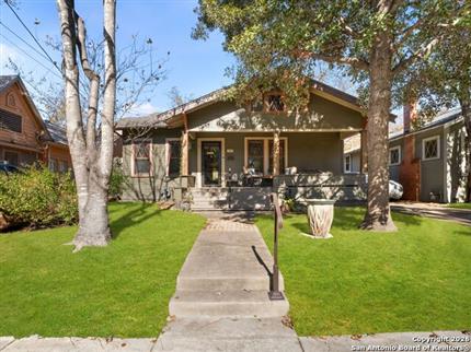 Photo of 725 E Woodlawn Avenue, San Antonio, TX 78212