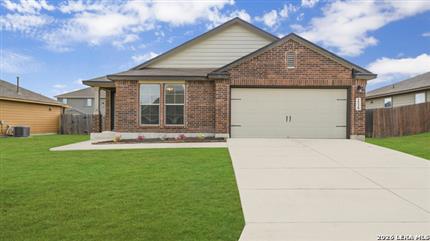 Photo of 2530 Diamondback Trl, New Braunfels, TX 78130