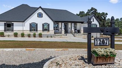 Photo of 1207 Game Trl, New Braunfels, TX 78132