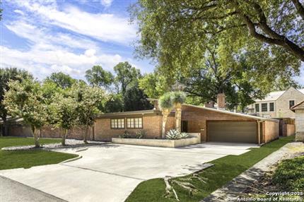 Photo of 108 Schreiner Pl, San Antonio, TX 78212